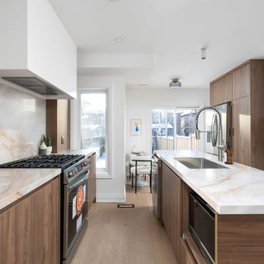 38 Bonnie Brae Blvd. Toronto-23